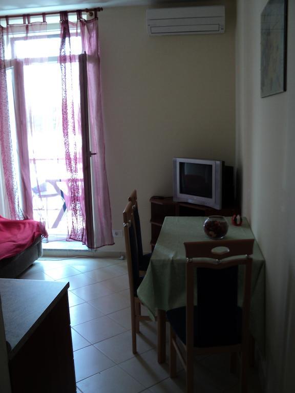Apartment Mandrac Novigrad  ห้อง รูปภาพ